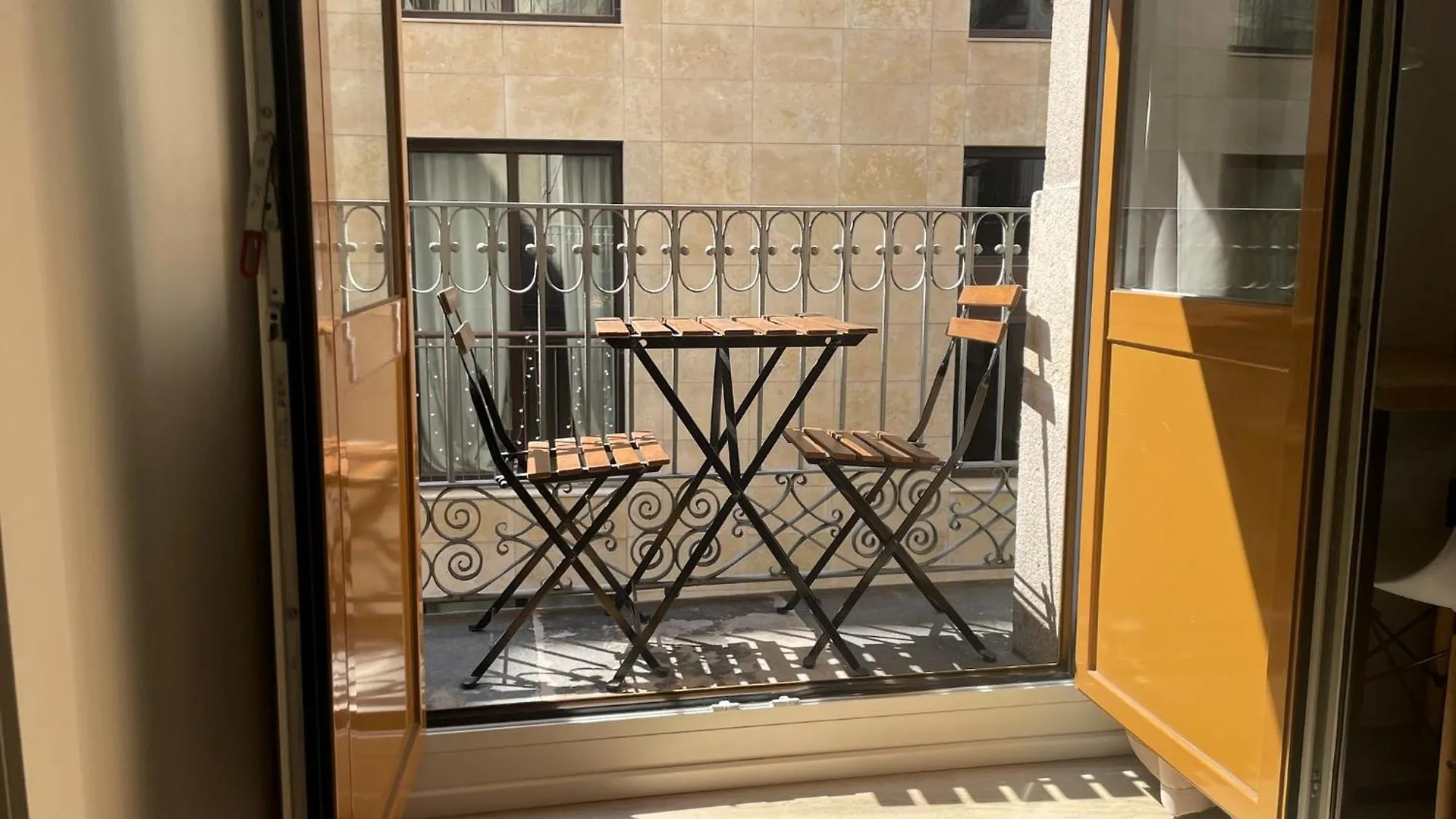 Albergue Hostal La Palmera Barcelona