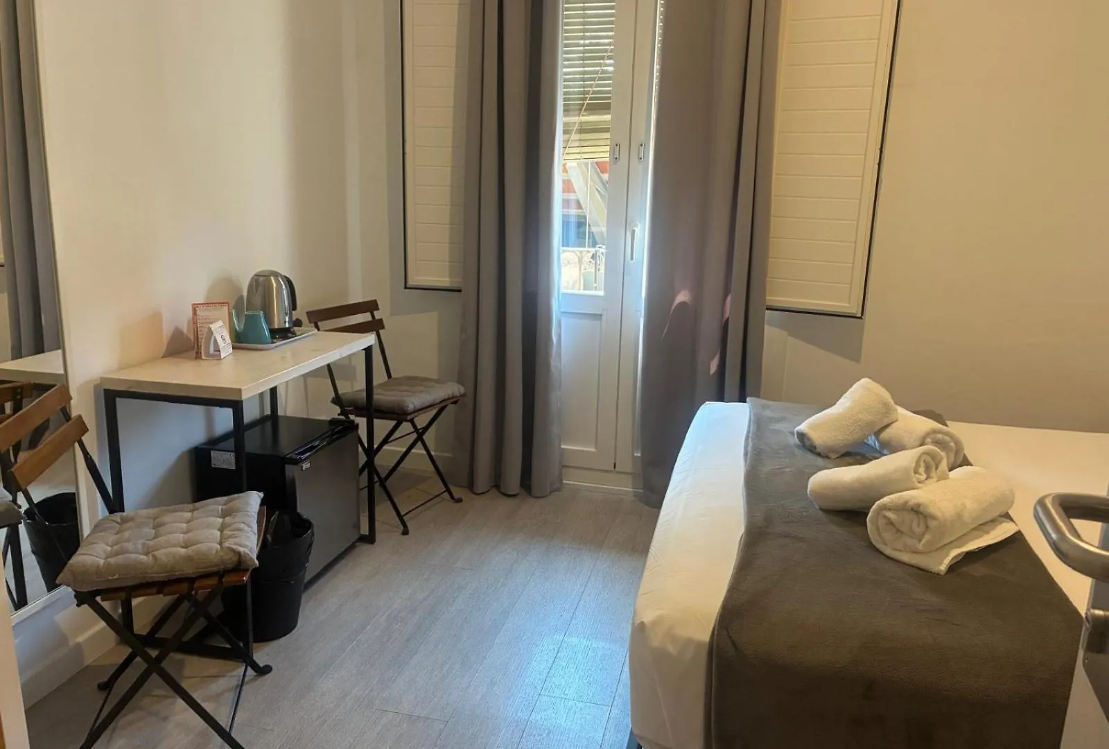 Hostal La Palmera Barcelona