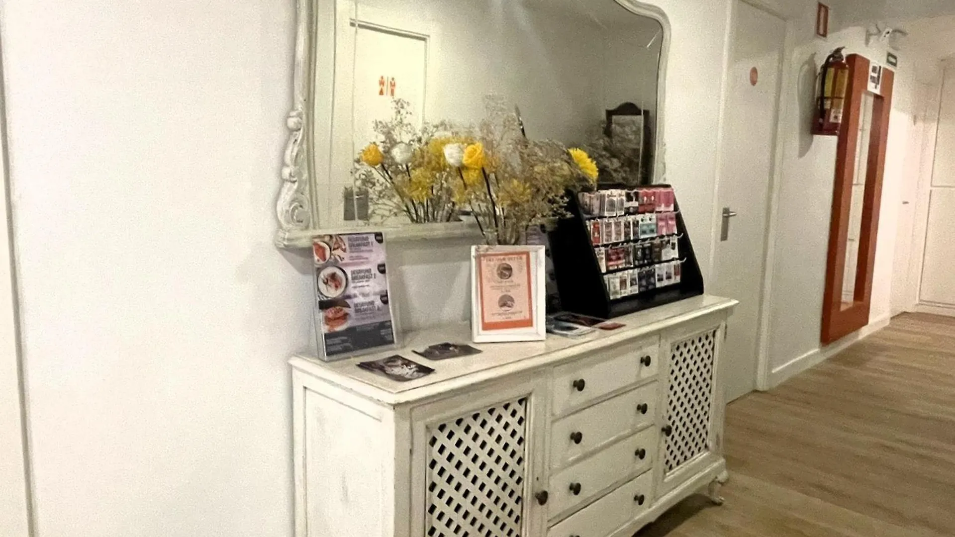Hostal La Palmera Barcelona 0*,