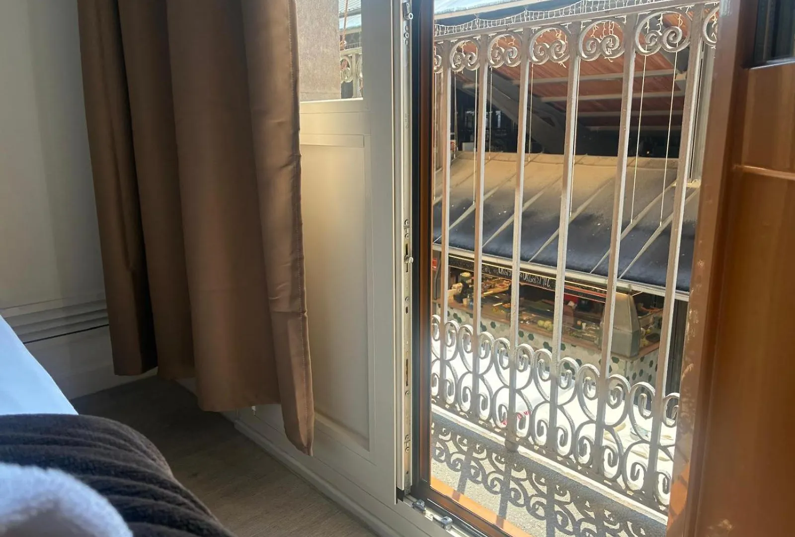 Albergue Hostal La Palmera Barcelona