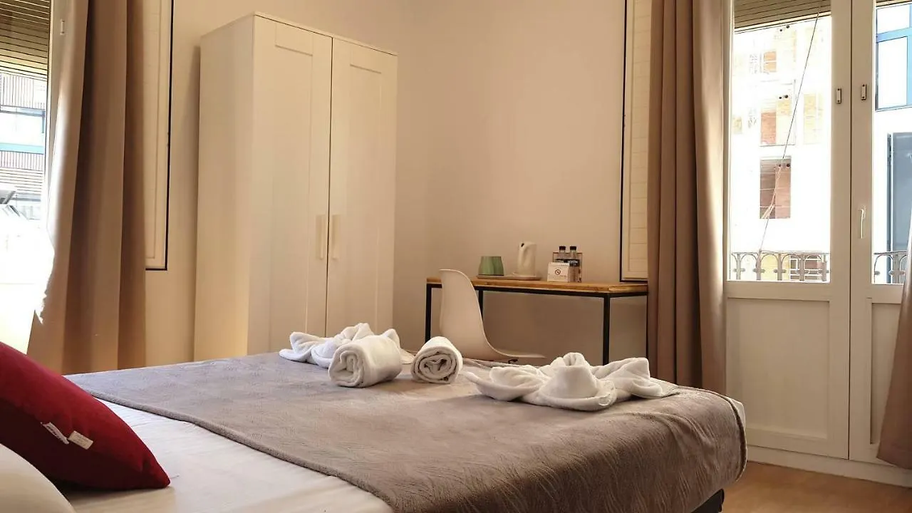 Hostal La Palmera Barcelona Albergue