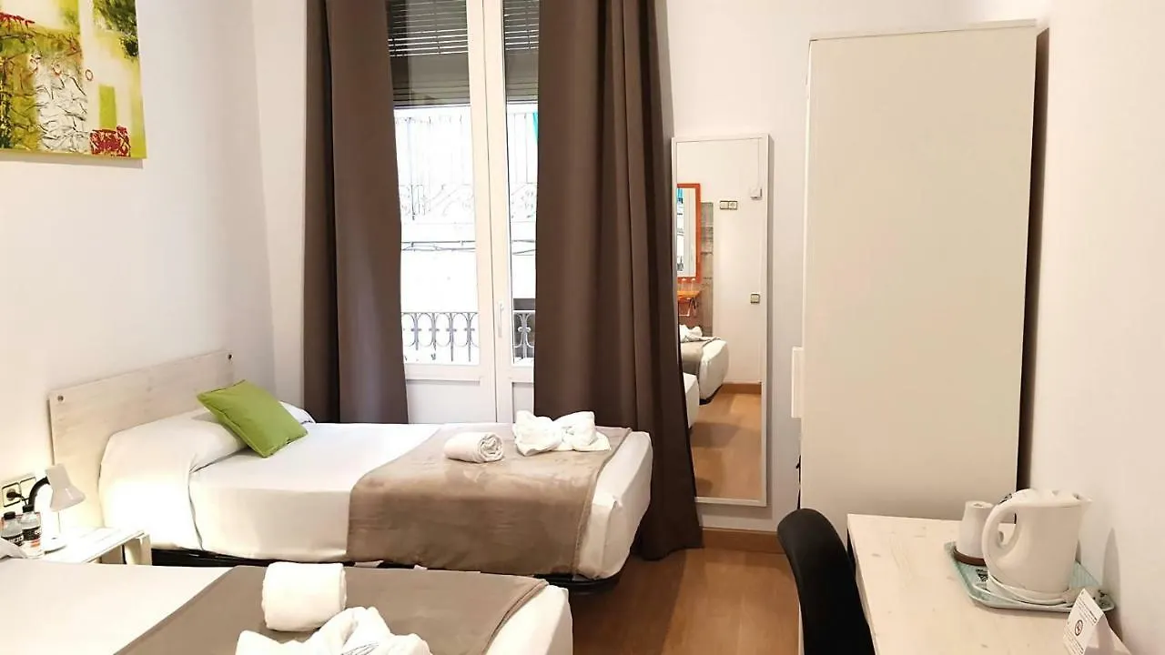 Hostal La Palmera Barcelona 0*,  Espanha