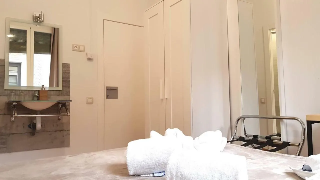 Albergue Hostal La Palmera Barcelona