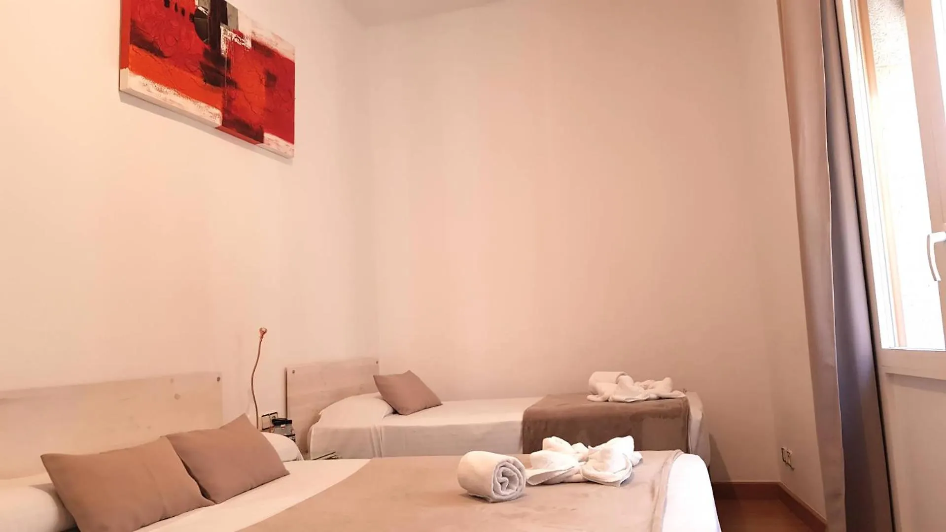 Hostal La Palmera Barselona 0*,  İspanya