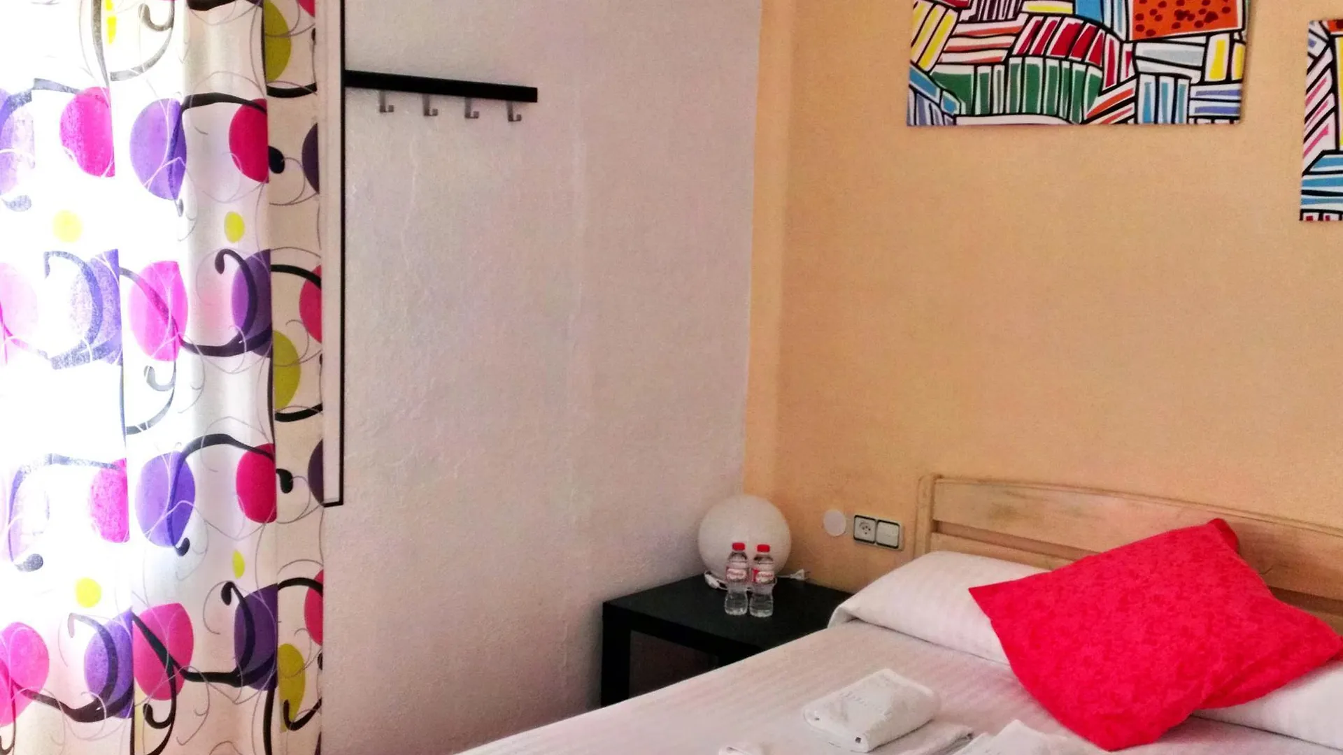 Hostal La Palmera Barcelona 2*,  Spanje