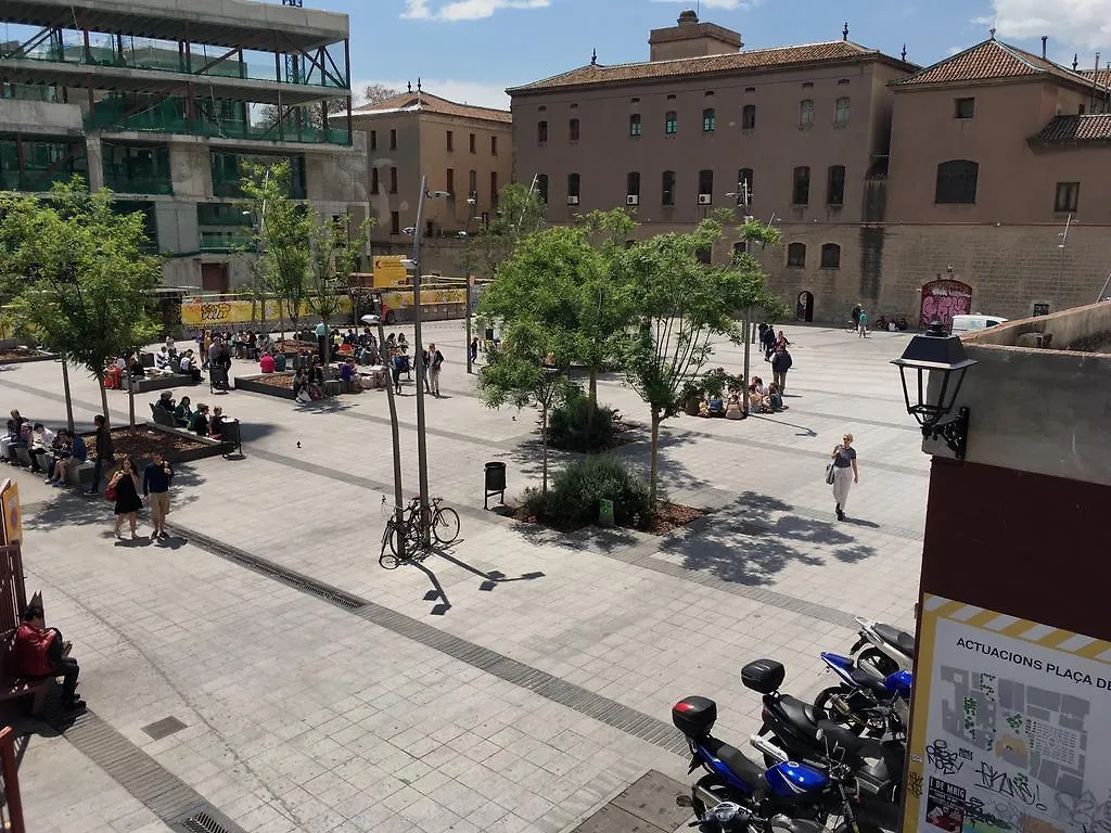 Hostal La Palmera Barselona Hostel